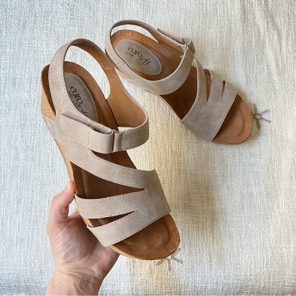 Euro Soft Elda suede cork wedge sandal heels US 10/EU 42 tan taupe strappy shoe